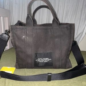 Marc Jacobs The Tote Bag in Black Medium